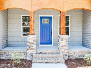 9 Clarendon Ln in Pinehurst, NC - Building Photo - Building Photo
