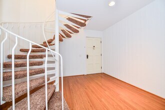 6456 Cavalleri Rd, Unit Malibu Gardens townhome in Malibu, CA - Foto de edificio - Building Photo