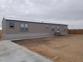 705 Ryan Ave in Odessa, TX - Building Photo