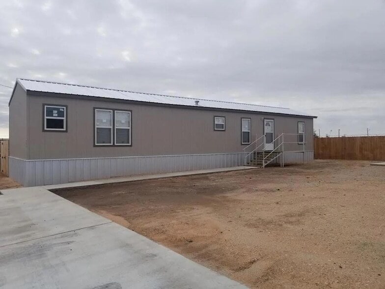 705 Ryan Ave in Odessa, TX - Building Photo