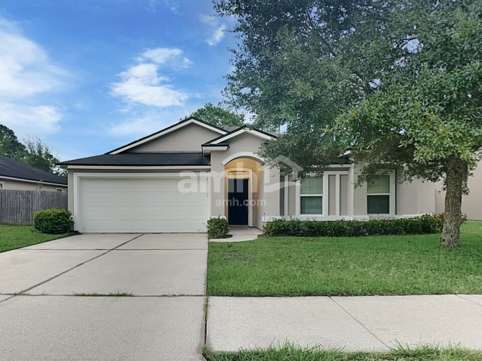 1925 McGirts Point Blvd in Jacksonville, FL - Building Photo