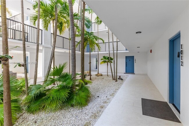 101 Ocean Ln Dr in Miami, FL - Building Photo - Building Photo