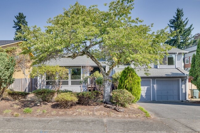 17002 NE 38th Pl