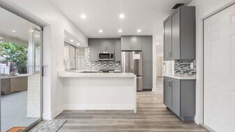 7753 Coral Blvd in Miramar, FL - Building Photo