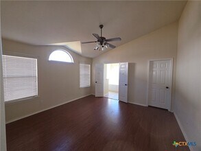 2302 Griffin Dr in Copperas Cove, TX - Foto de edificio - Building Photo