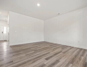 53 Lavender Ln in Clayton, NC - Building Photo - Building Photo