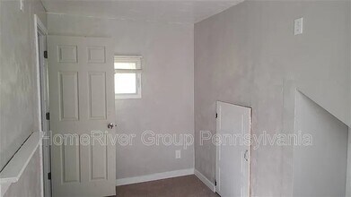 6037 Poketa Rd in Verona, PA - Building Photo - Building Photo