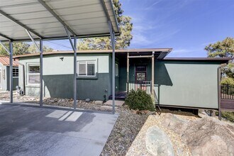 320 Circle P Dr in Prescott, AZ - Foto de edificio - Building Photo