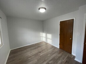 900 N 10th St in Norfolk, NE - Building Photo - Building Photo