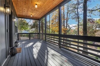 2497 Wawona Dr NE in Atlanta, GA - Building Photo - Building Photo