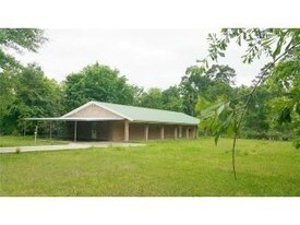 348 Pete Dartez Rd in Lake Charles, LA - Building Photo