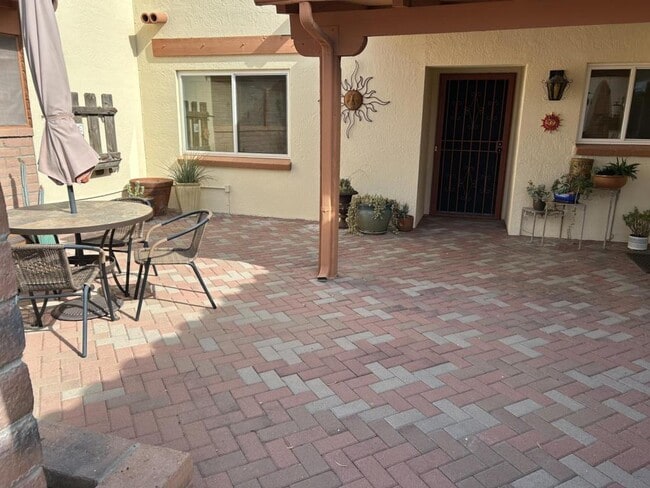 449 E Paseo Chuparosas in Green Valley, AZ - Building Photo - Building Photo