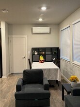 7969 SE Engelmann St in Hillsboro, OR - Foto de edificio - Building Photo