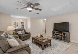 6461 Ocean Pines Ln in Spring Hill, FL - Building Photo - Building Photo