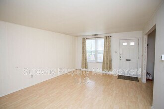 2116 Harbour Dr in Palmyra, NJ - Building Photo - Building Photo