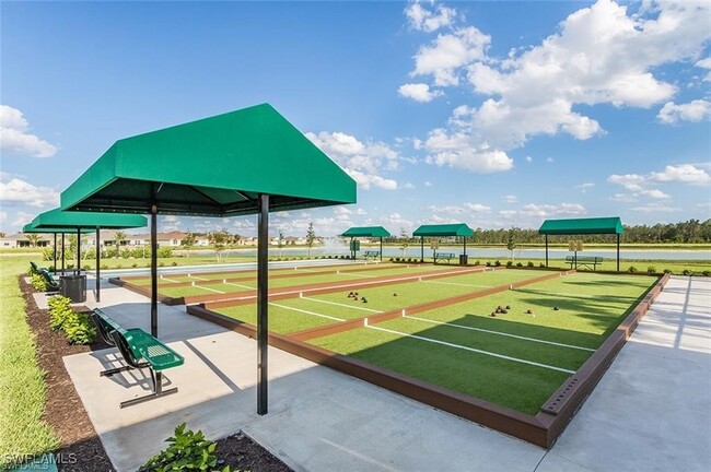 3955 Crosswater Dr in North Fort Myers, FL - Building Photo - Building Photo