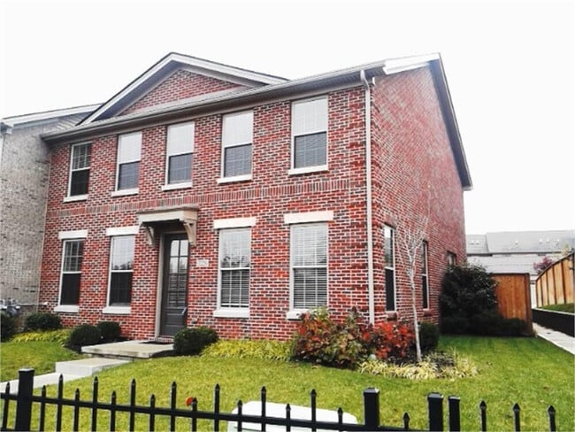 property at 3228 Beaumont Centre Cir