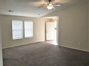 6201 Capriccio Rd NW in Albuquerque, NM - Foto de edificio - Building Photo