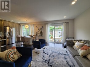 45 Grady Crescent in Ottawa, ON - Building Photo - Building Photo