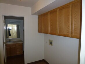 2300-1737 Front Ave NE in Albany, OR - Building Photo - Building Photo