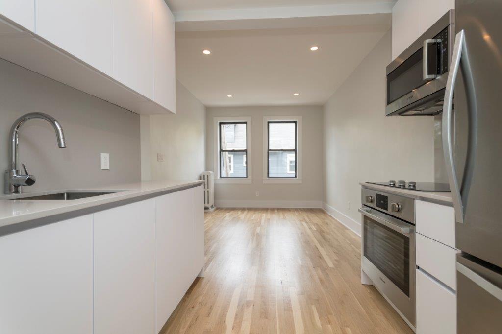 11 Elko St, Unit #6 in Boston, MA - Building Photo