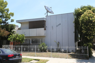 3108 S Durango Ave in Los Angeles, CA - Building Photo - Building Photo