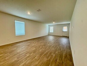 174 Alkali Dr in Buda, TX - Building Photo - Building Photo