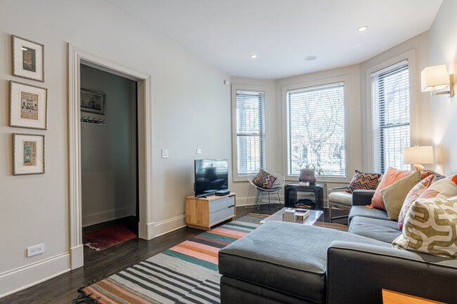 2947 W Logan Blvd, Unit SI ID1255600P