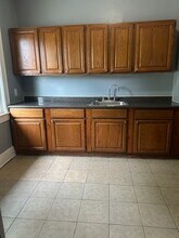 246 Norton St, Unit Up in Rochester, NY - Building Photo - Building Photo