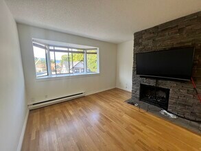 3437 W 4th Ave in Vancouver, BC - Building Photo - Building Photo