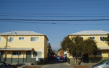 625 Laurel St in Redwood City, CA - Foto de edificio - Building Photo