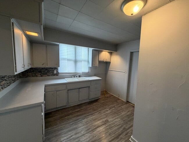 56 Bismark St in Danville, IL - Building Photo - Building Photo