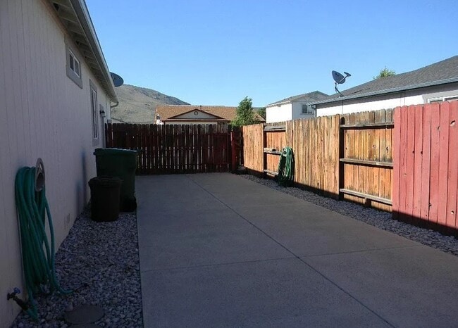 17730 Fairfax Ct in Reno, NV - Building Photo - Building Photo