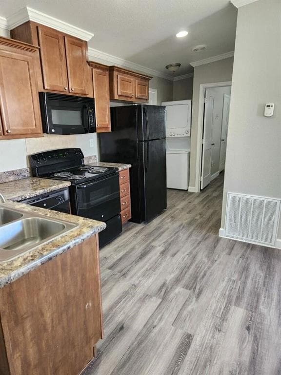 118 Stapp St in Oyster Creek, TX - Building Photo - Building Photo