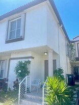 12306 NW 11th St in Miami, FL - Building Photo