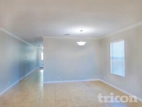 11703 Silver Prairie in San Antonio, TX - Building Photo - Building Photo