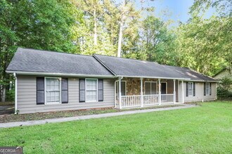 10916 Clearwater Dr in Hampton, GA - Building Photo - Building Photo