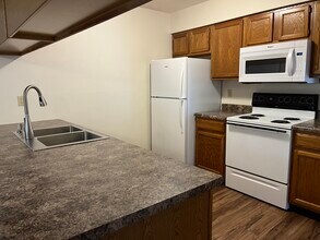 5515 Tall Pines Pky, Unit Unit 1 in Roscoe, IL - Building Photo - Building Photo