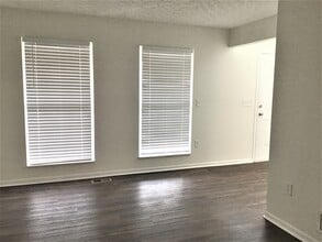 857 Cedar Run Dr in Blacklick, OH - Building Photo - Building Photo