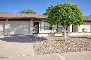 2064 S Farnsworth Dr in Mesa, AZ - Building Photo