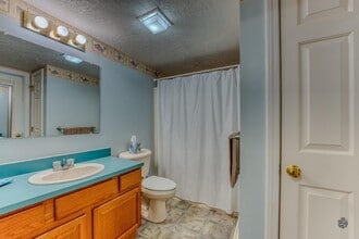 102 Longfellow Dr in Bethlehem, NH - Building Photo - Building Photo