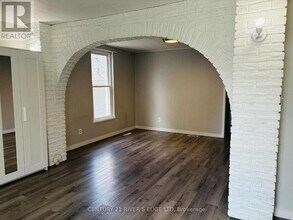 107 Bethune St in Brockville, ON - Building Photo - Building Photo