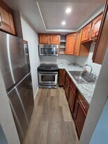 224 SE 9th Ave in Deerfield Beach, FL - Building Photo