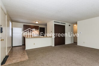 8266 Mt Mc Kinley in Dayton, OH - Building Photo - Building Photo