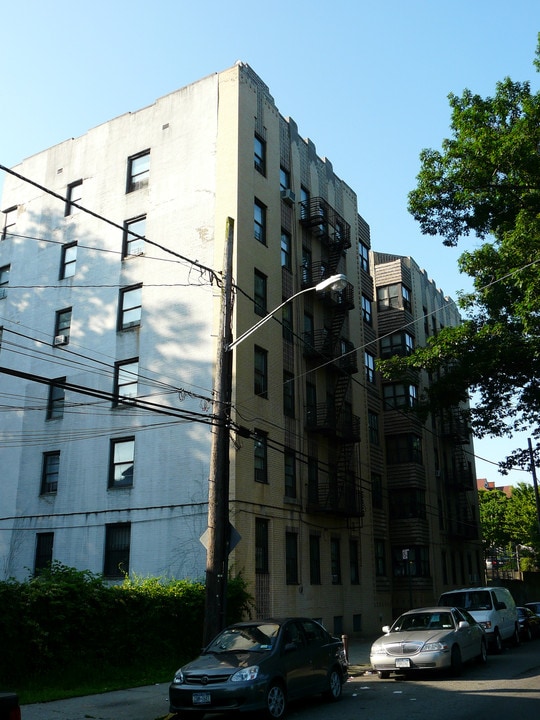 3750 Bronx Blvd in Bronx, NY - Building Photo