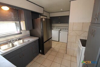 2706 Live Oak Dr in Copperas Cove, TX - Building Photo - Building Photo