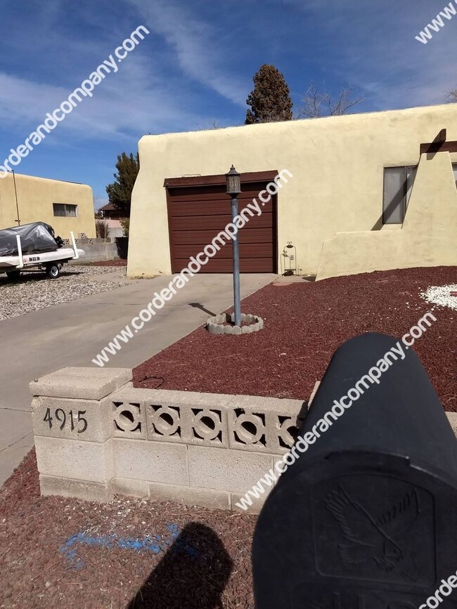 4915 El Granado Ct SE in Rio Rancho, NM - Building Photo - Building Photo