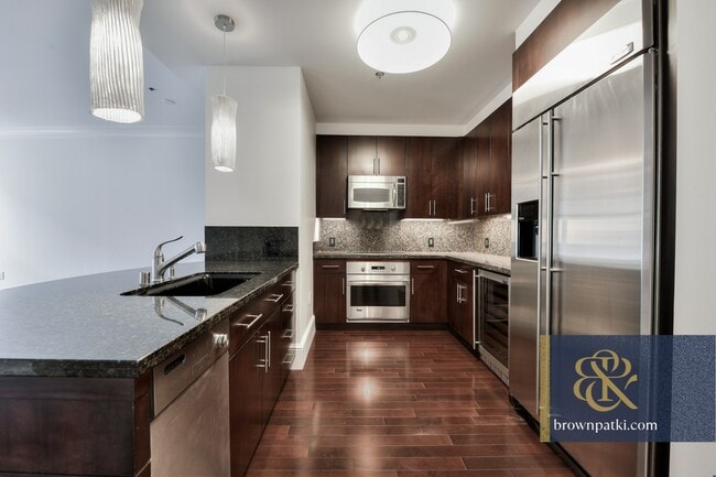 690 Market St in San Francisco, CA - Foto de edificio - Building Photo