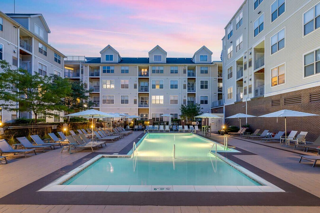 Volair Wesmont in Wood Ridge, NJ - Foto de edificio