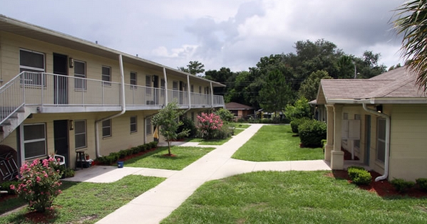 Carrington Place Apartments in Lakeland, FL - Building Photo - Building Photo